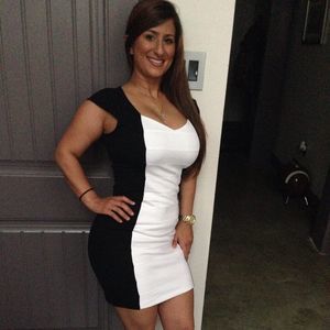 Meet your Posher, Monique